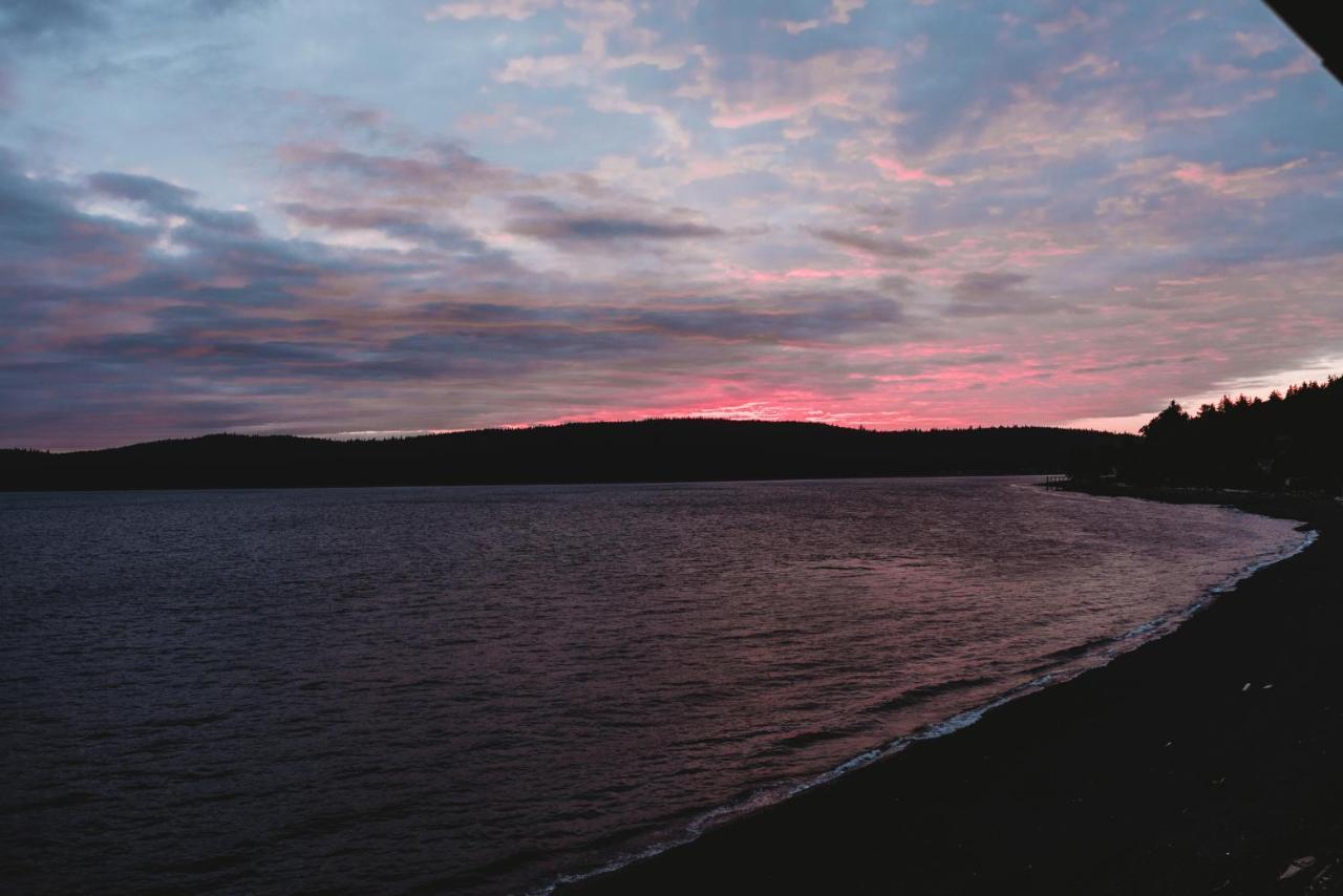 The Oceanfront Hotel Sointula Buitenkant foto