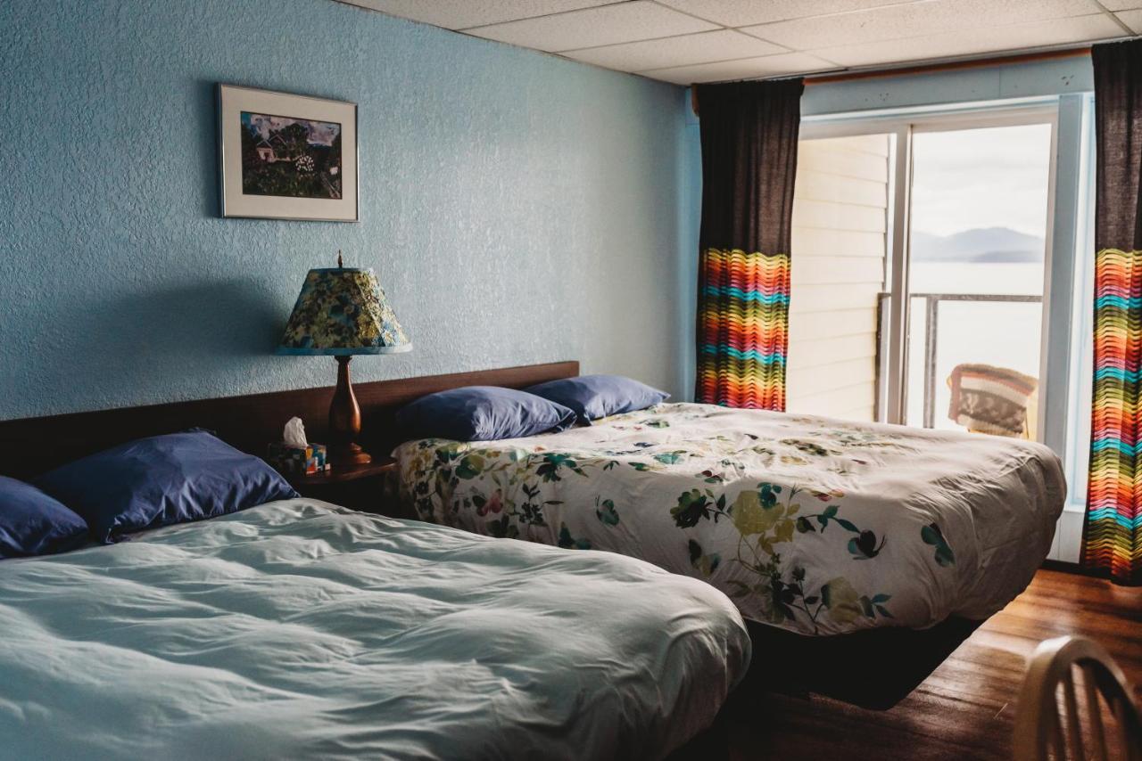 The Oceanfront Hotel Sointula Buitenkant foto