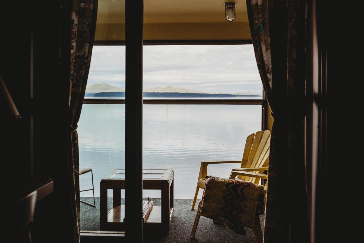 The Oceanfront Hotel Sointula Buitenkant foto